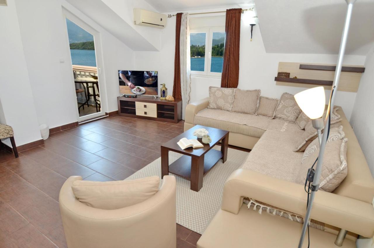 Stradioti Apartments Tivat Exterior foto