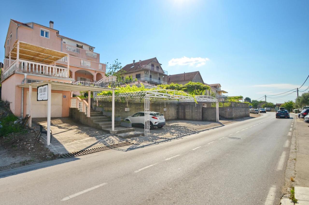 Stradioti Apartments Tivat Exterior foto