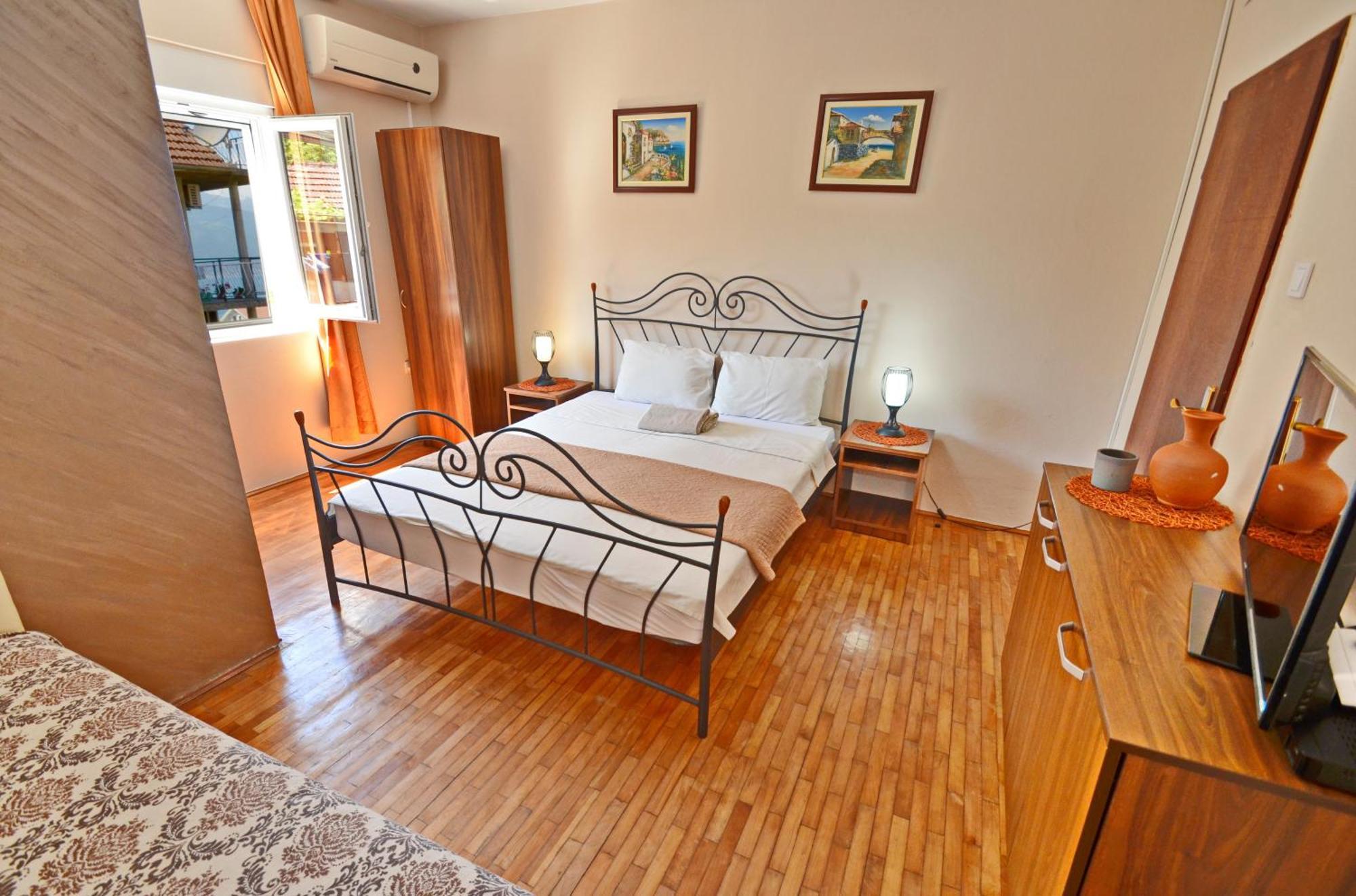 Stradioti Apartments Tivat Exterior foto
