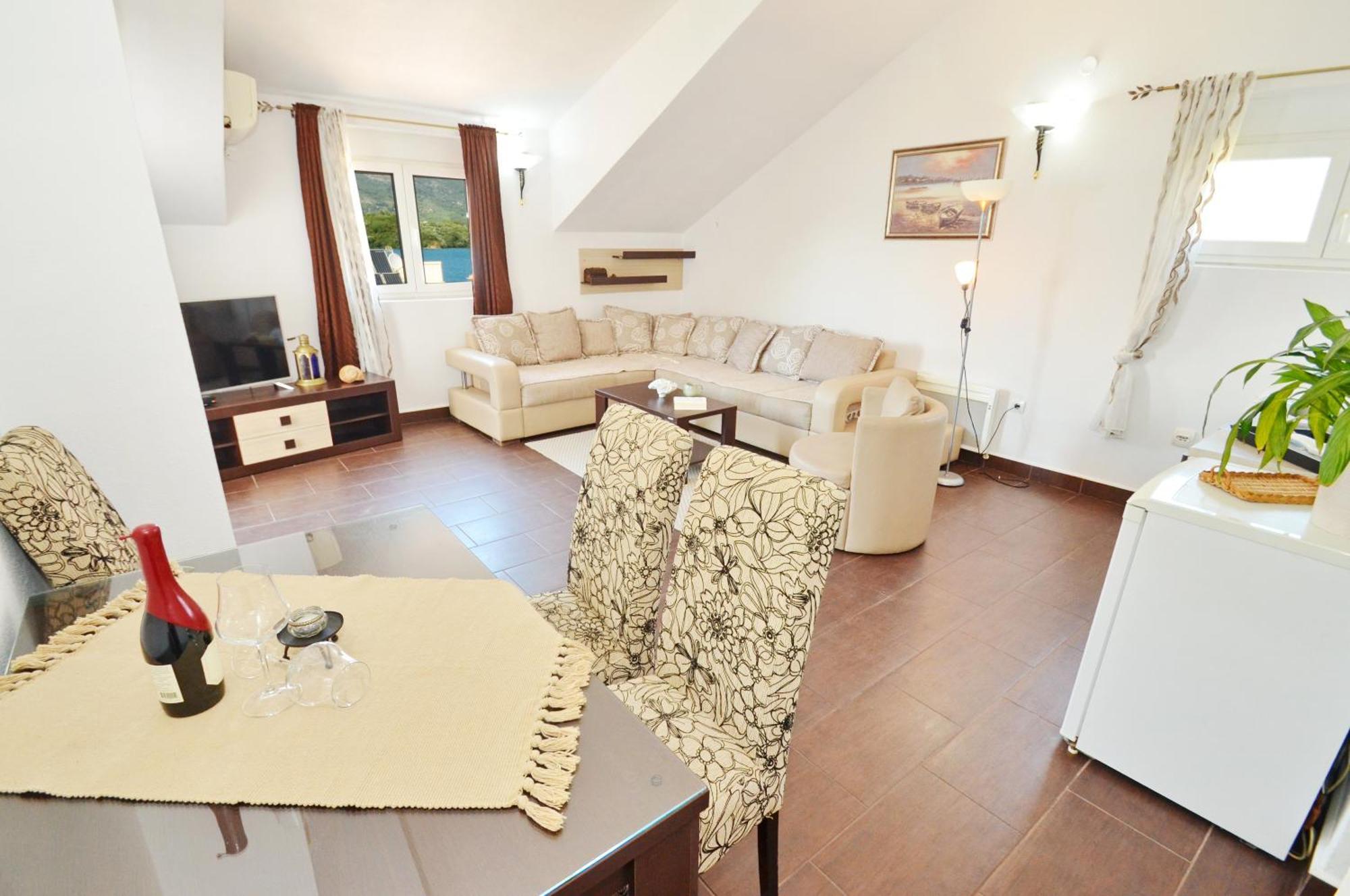 Stradioti Apartments Tivat Exterior foto